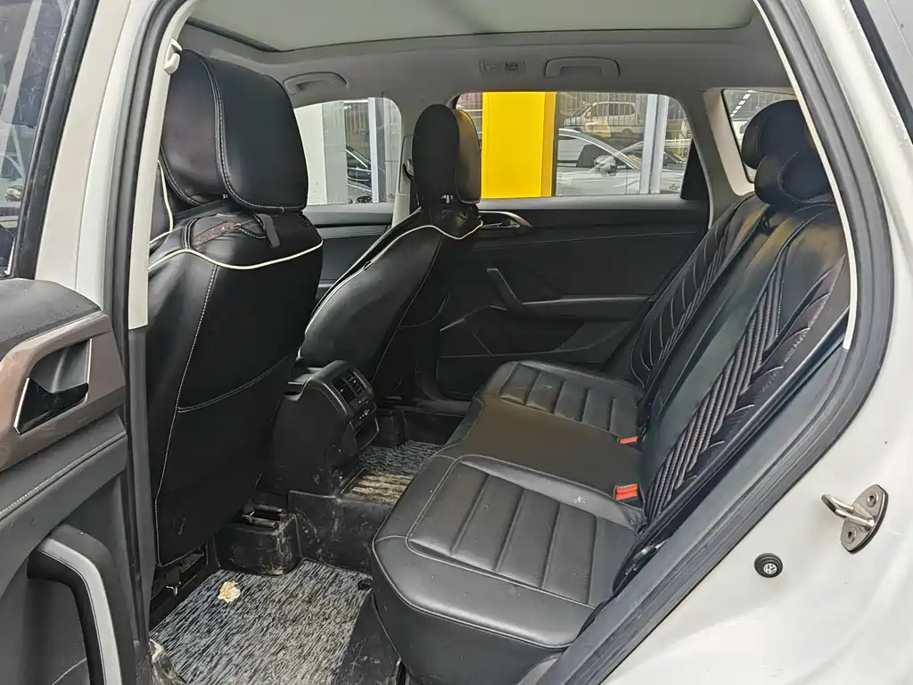 Volkswagen Tharu 2021