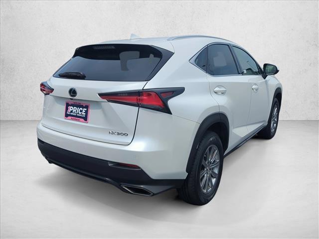 Lexus NX 300 2021