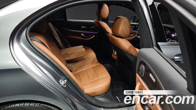 Mercedes-Benz E-Класс 2021