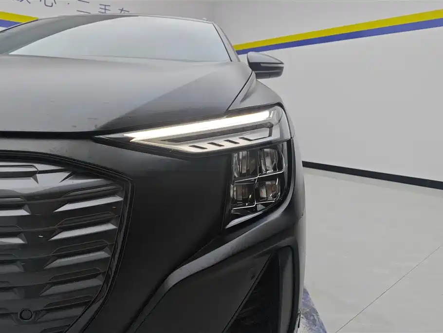 Audi Q5 e-tron 2024
