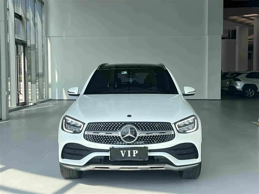 Mercedes-Benz GLC 2023