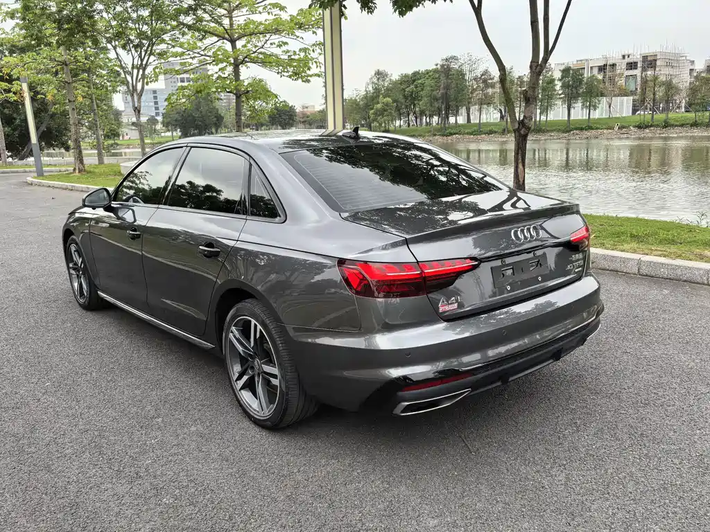 Audi A4 2021
