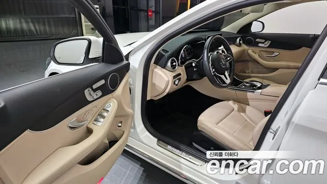 Mercedes-Benz C-Класс 2021