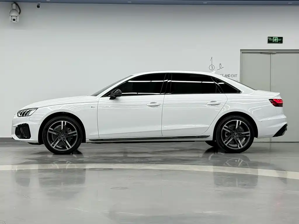 Audi A4 2022