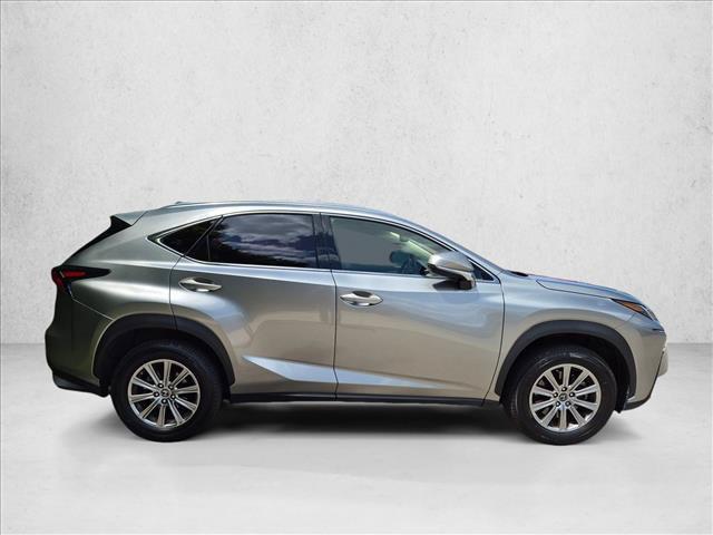 Lexus NX 300 2021