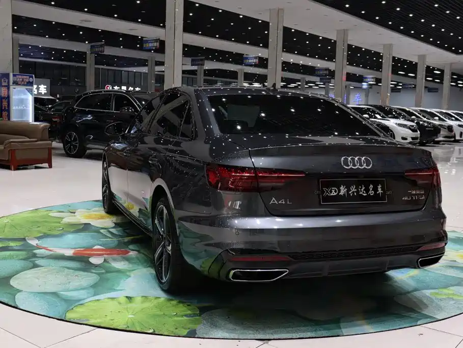 Audi A4 2024