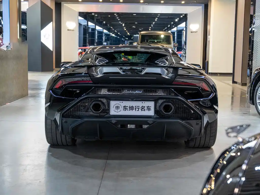 Lamborghini Huracán 2025