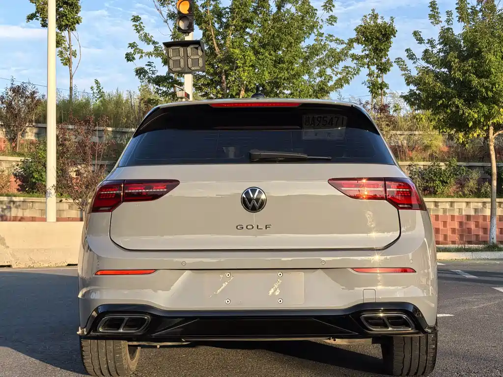 Volkswagen Golf 2022