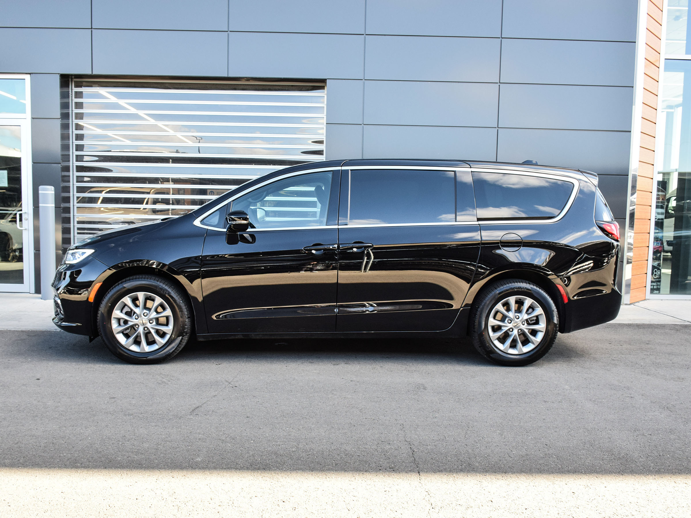 Chrysler Pacifica 2025