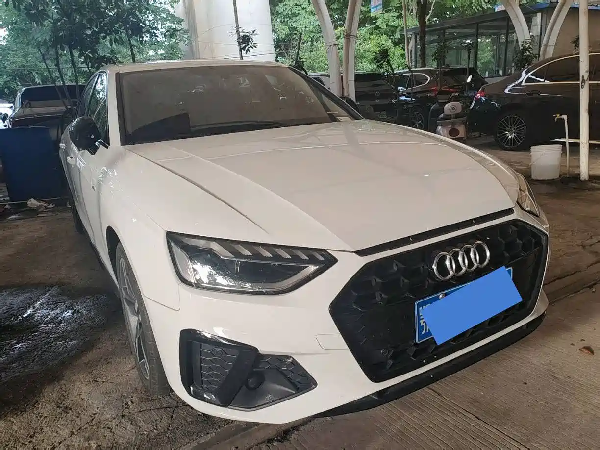 Audi A4 2022