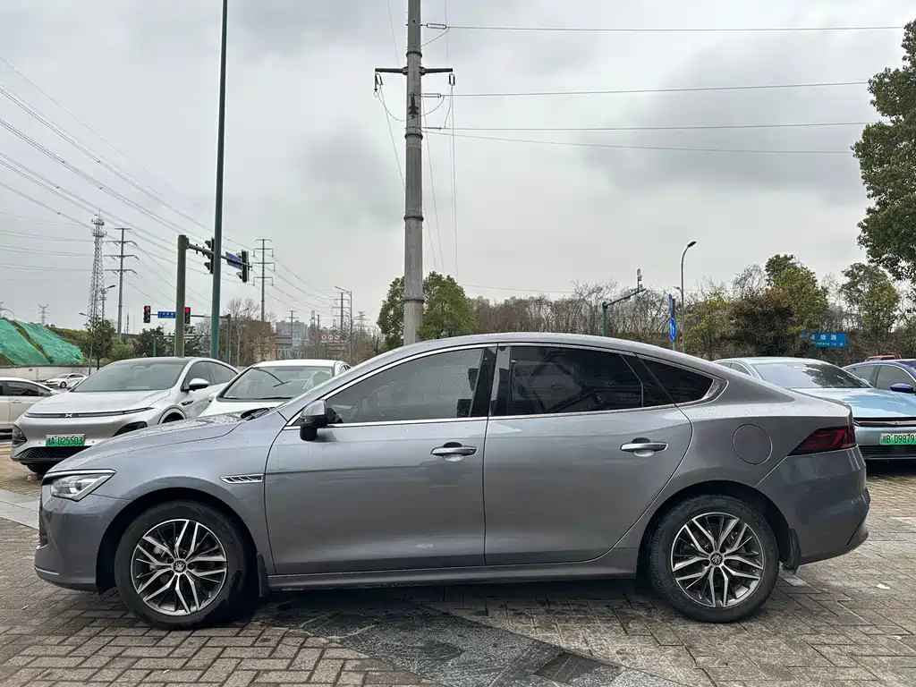 BYD Qin 2021