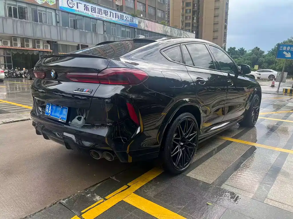 BMW X6 M 2023