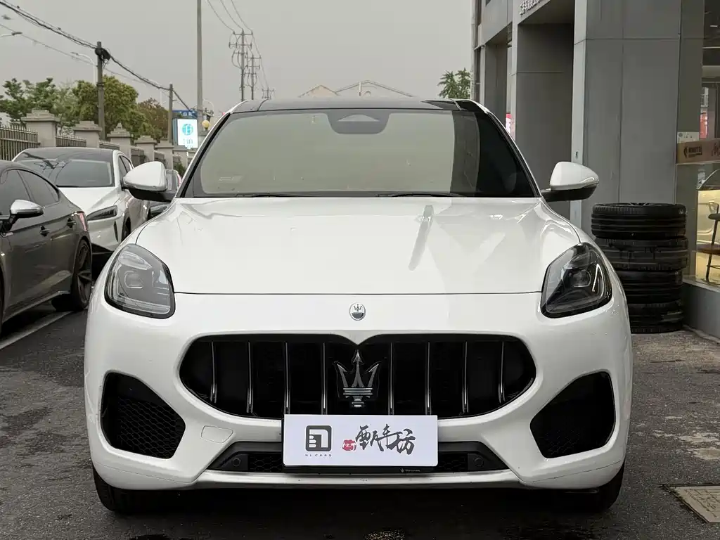 Maserati Grecale 2022