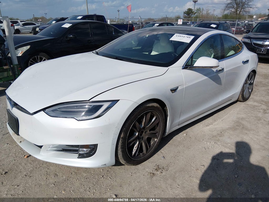 Tesla Model S 2021