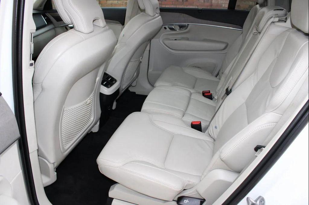 Volvo XC90 2025