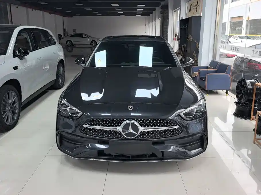 Mercedes-Benz C-Класс 2024