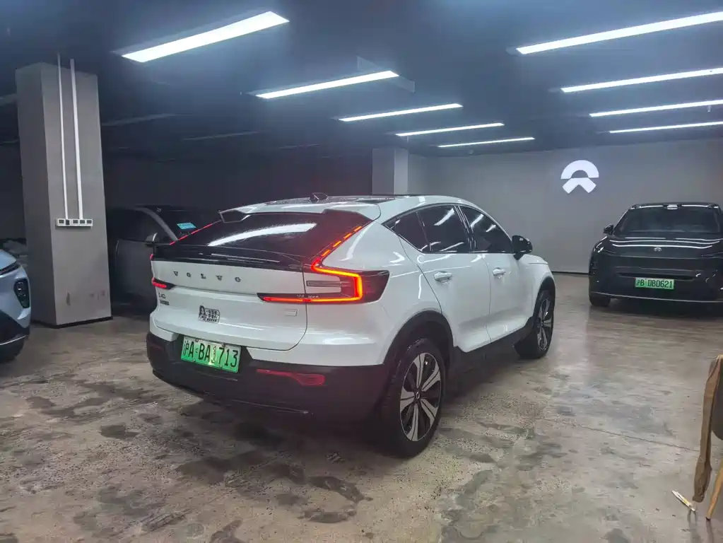 Volvo C40 2022
