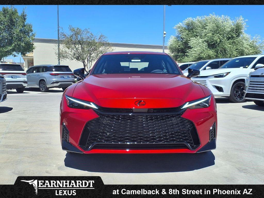 Lexus IS 2026