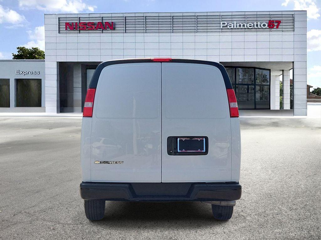 Chevrolet Express 2025
