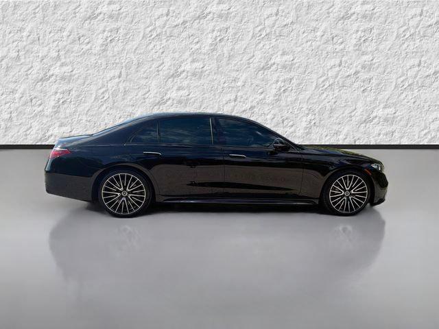 Mercedes-Benz S-Класс 2023