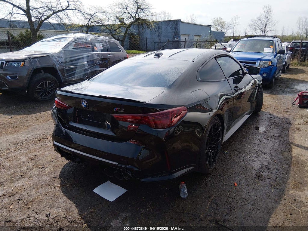 BMW M4 2025
