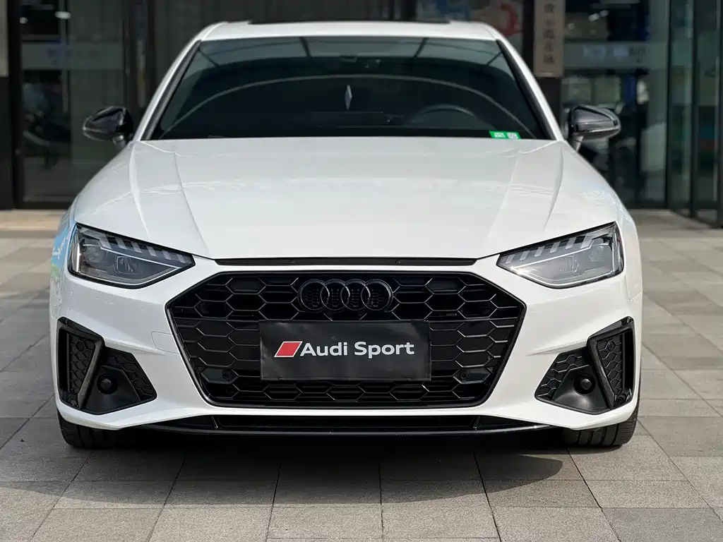 Audi A4 2023