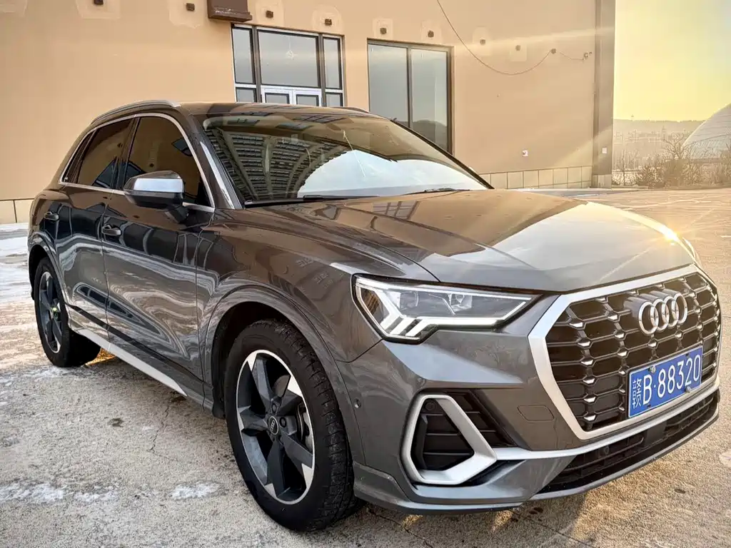 Audi Q3 2021