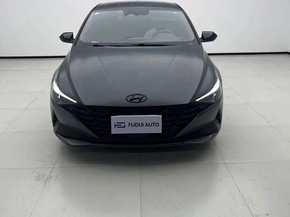 Hyundai Elantra 2023