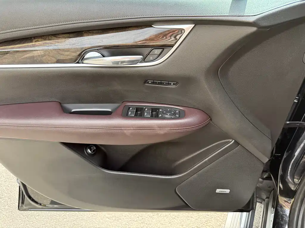 Cadillac XT6 2021