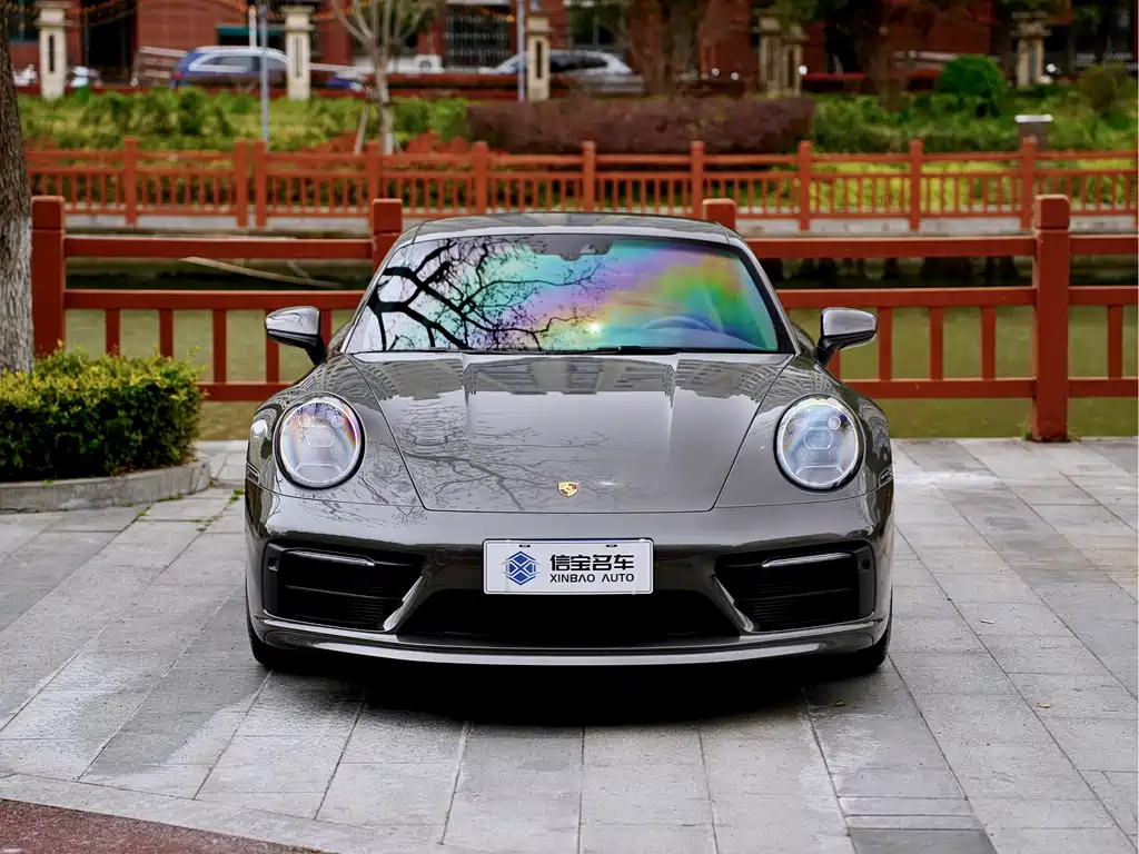 Porsche 911 2021