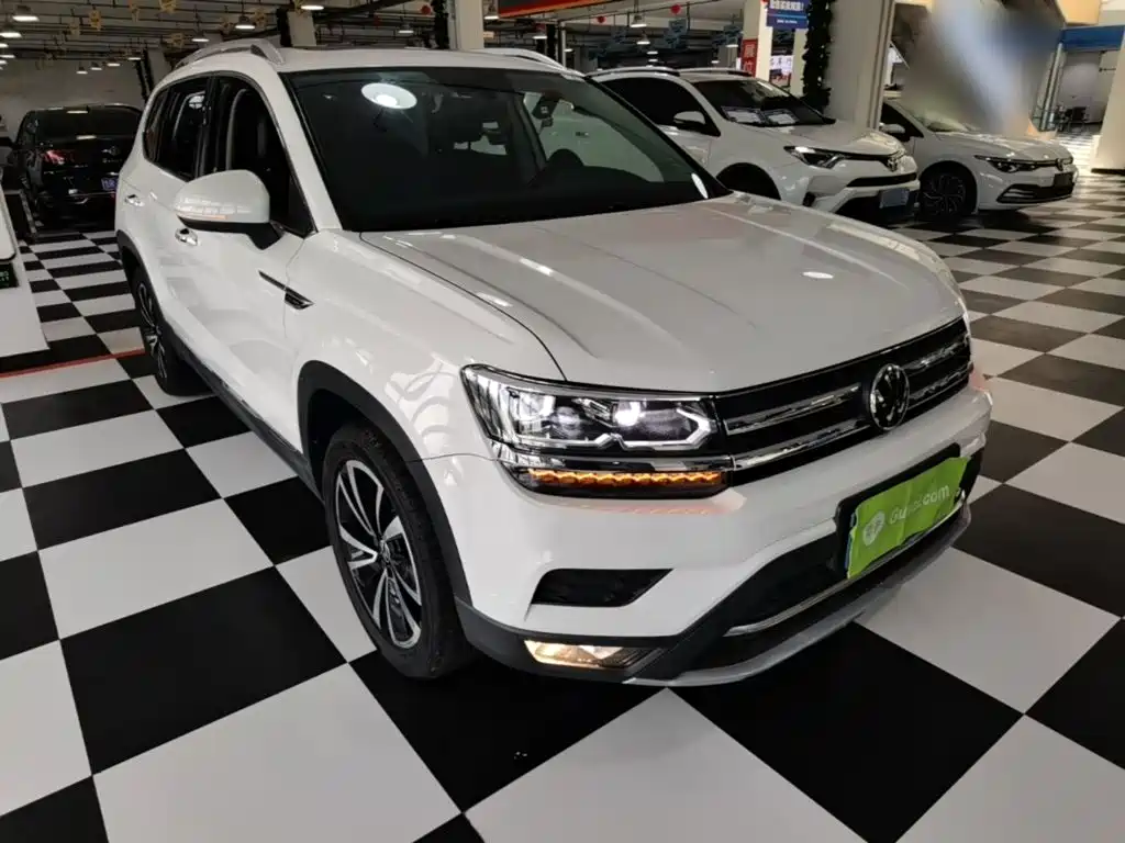 Volkswagen Tharu 2021