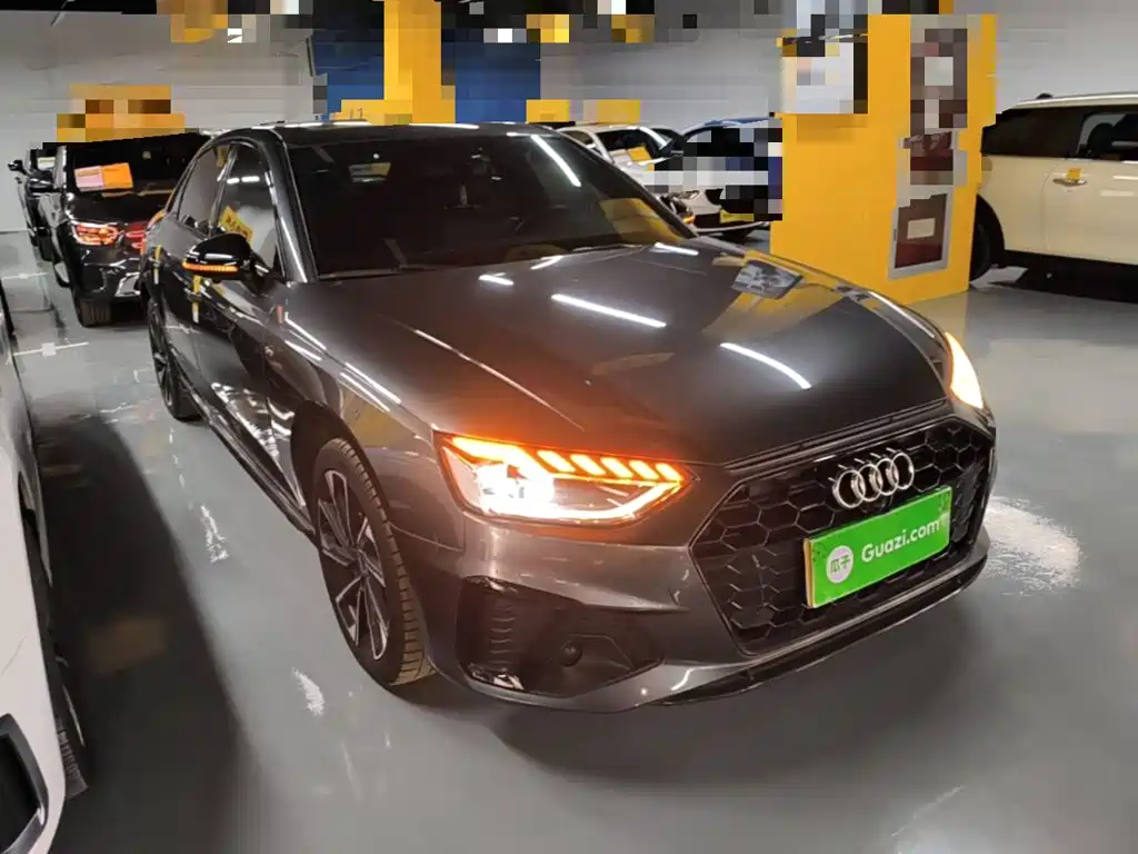 Audi A4 2023
