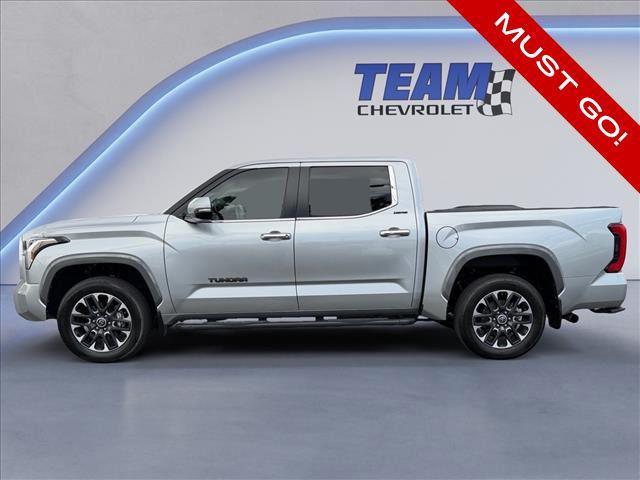 Toyota Tundra 2024