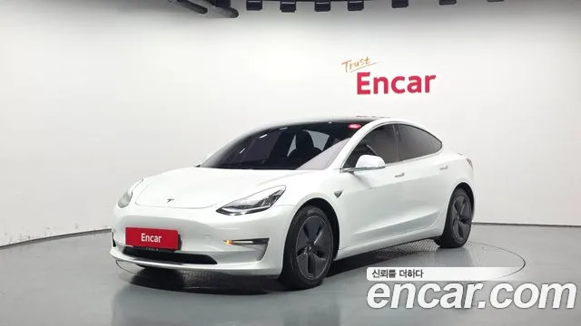 Tesla Model 3 2020