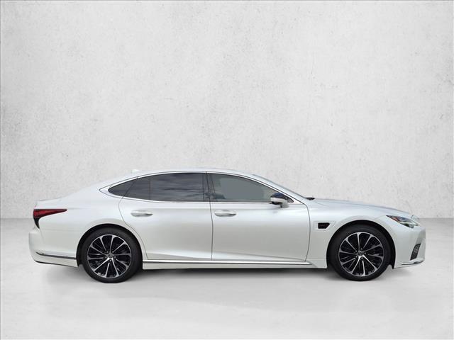 Lexus LS 2023