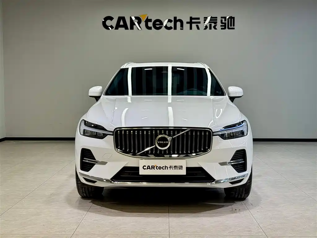 Volvo XC60 2022