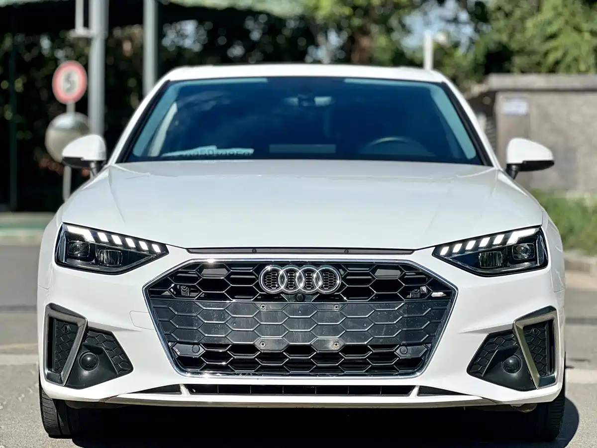 Audi A4 2022