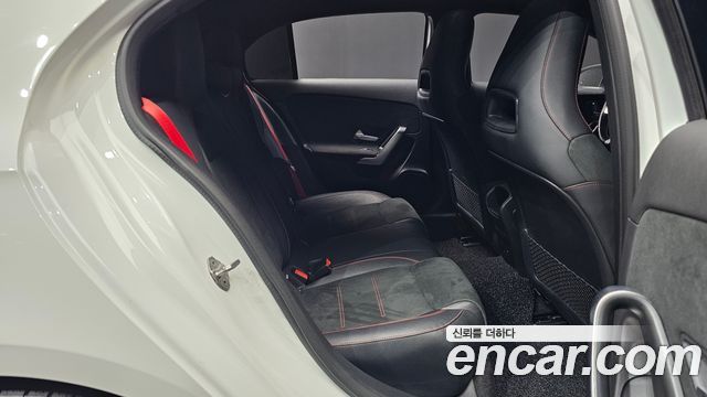 Mercedes-Benz A-Класс 2021