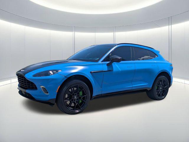 Aston Martin DBX 2021