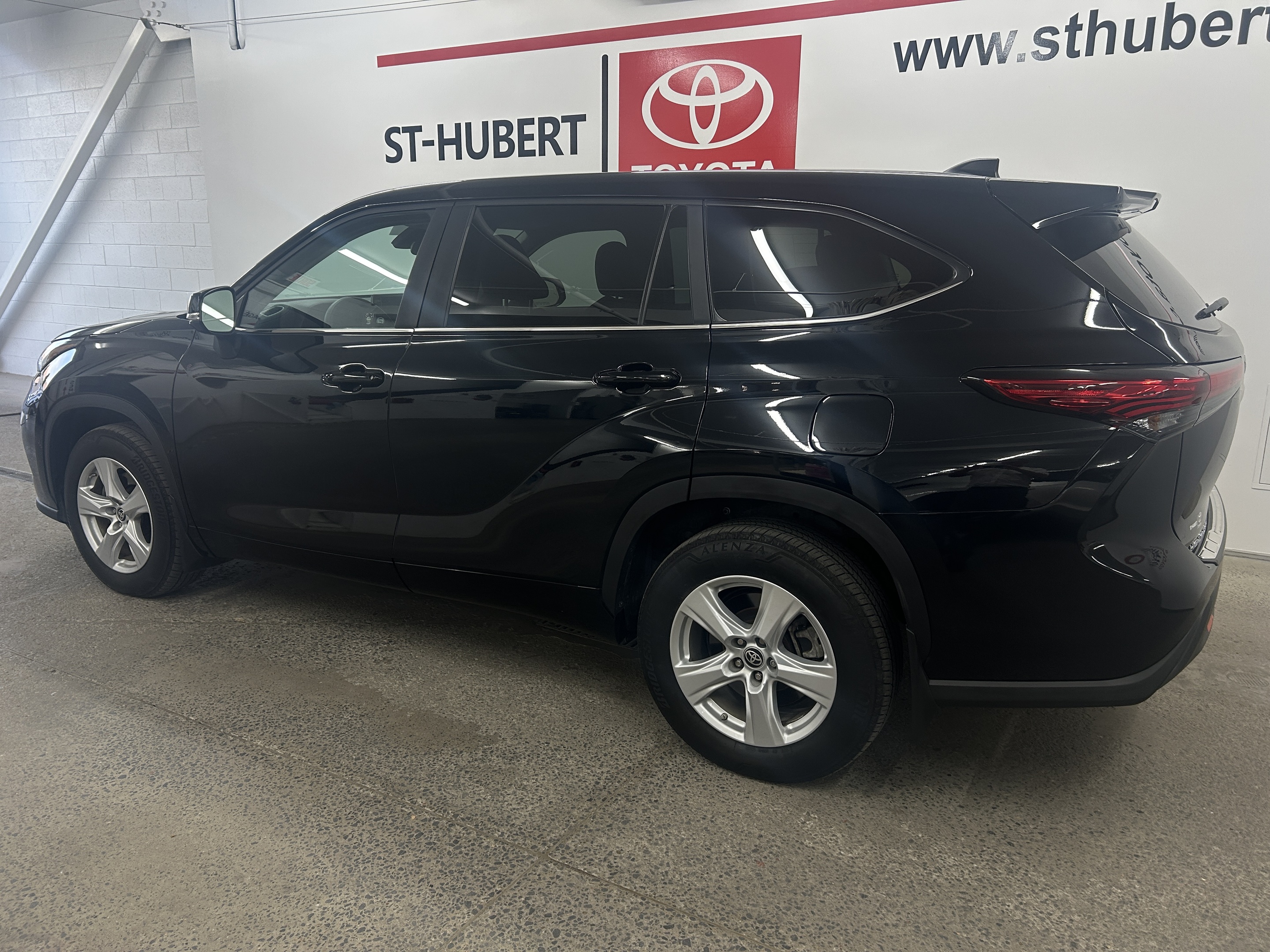 Toyota Highlander 2023