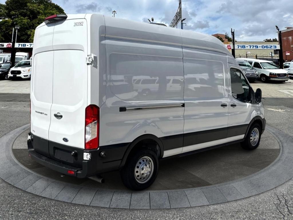 Ford Transit 2023