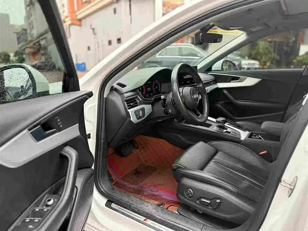 Audi A4 2022