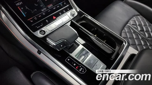 Audi Q8 2021