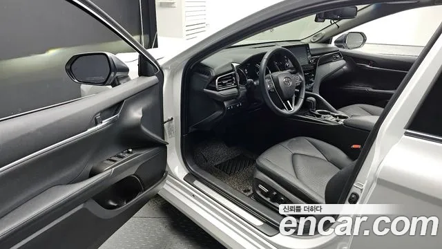Toyota Camry 2023