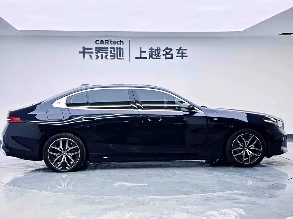 BMW i5 2024