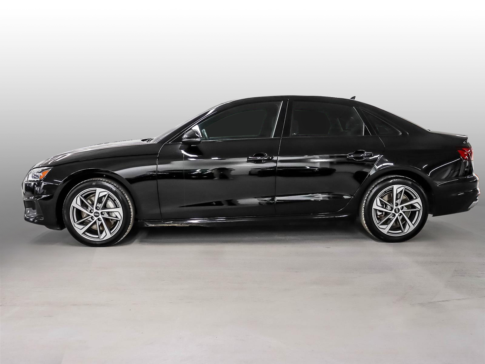 Audi A4 2023
