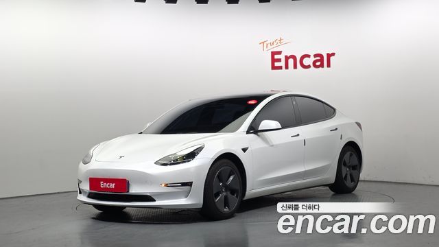 Tesla Model 3 2022