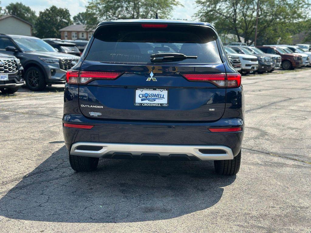 Mitsubishi Outlander 2024