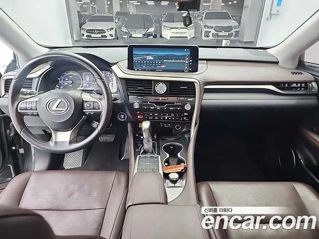 Lexus RX 2021