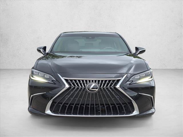 Lexus ES 2024